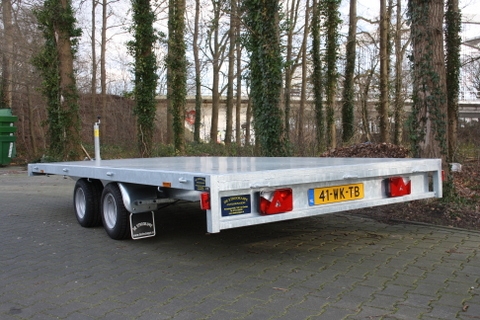 Titan V27 geheel vlakke wagen De Strookappe